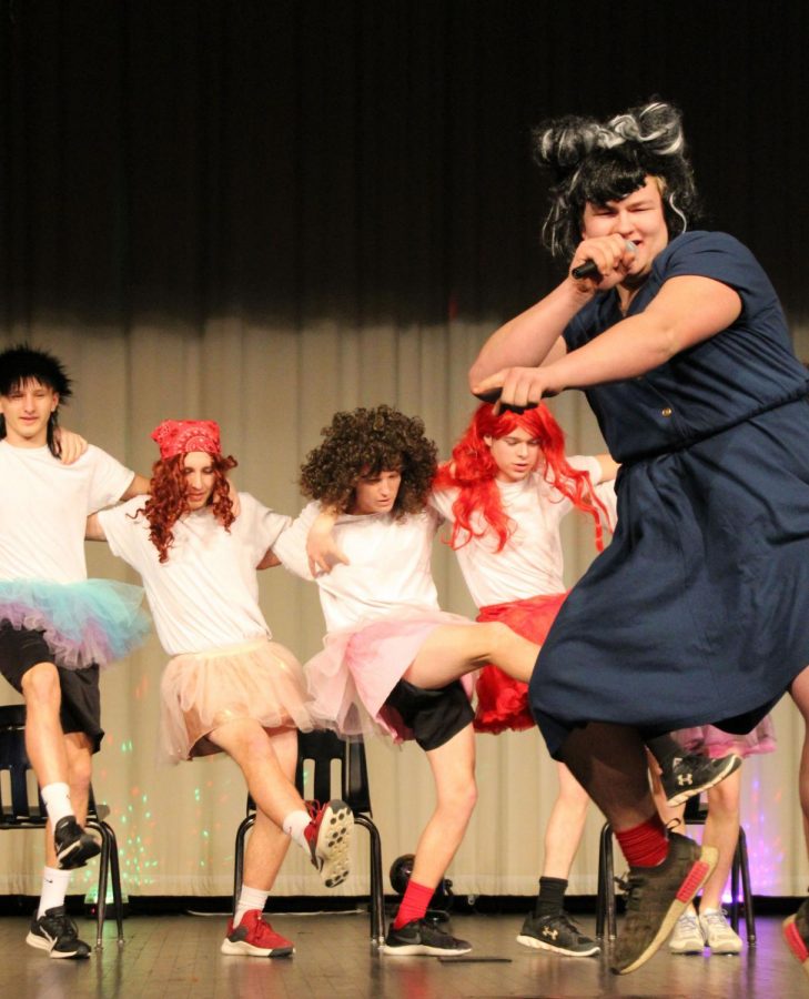 Classes battle for first in lip sync competition