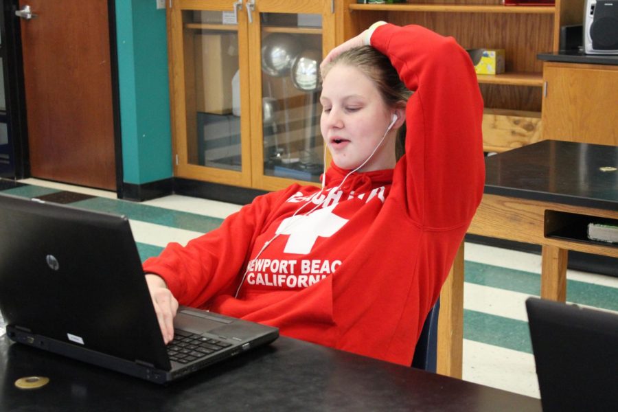 During class, senior Adyson Koster relaxes while practicing new coding methods. With less people and class structure, there’s more time for doing things at your own pace. 