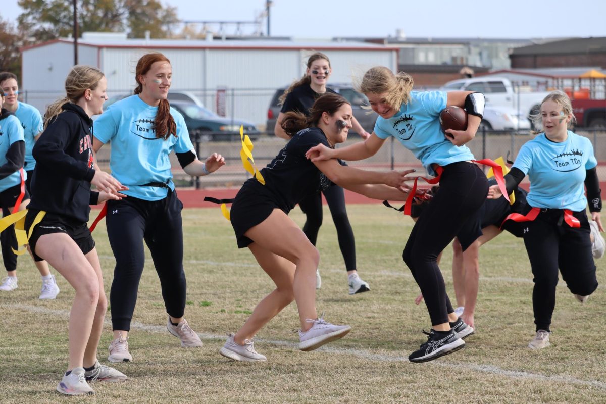 BH_Powderpuff and He-Man Volleyball_11.16 (927)