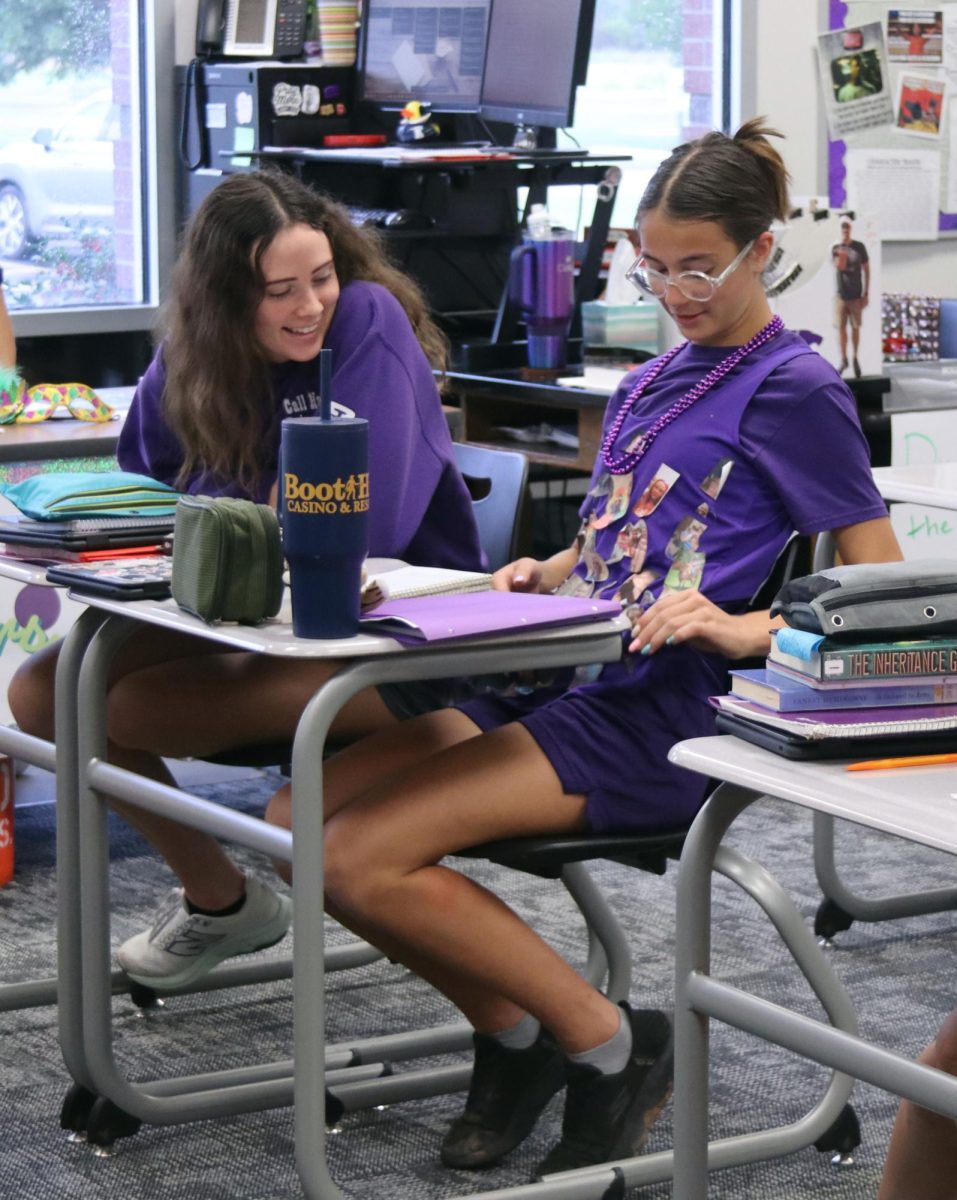 Spirit_Week_Sept_21-26_BL_0106